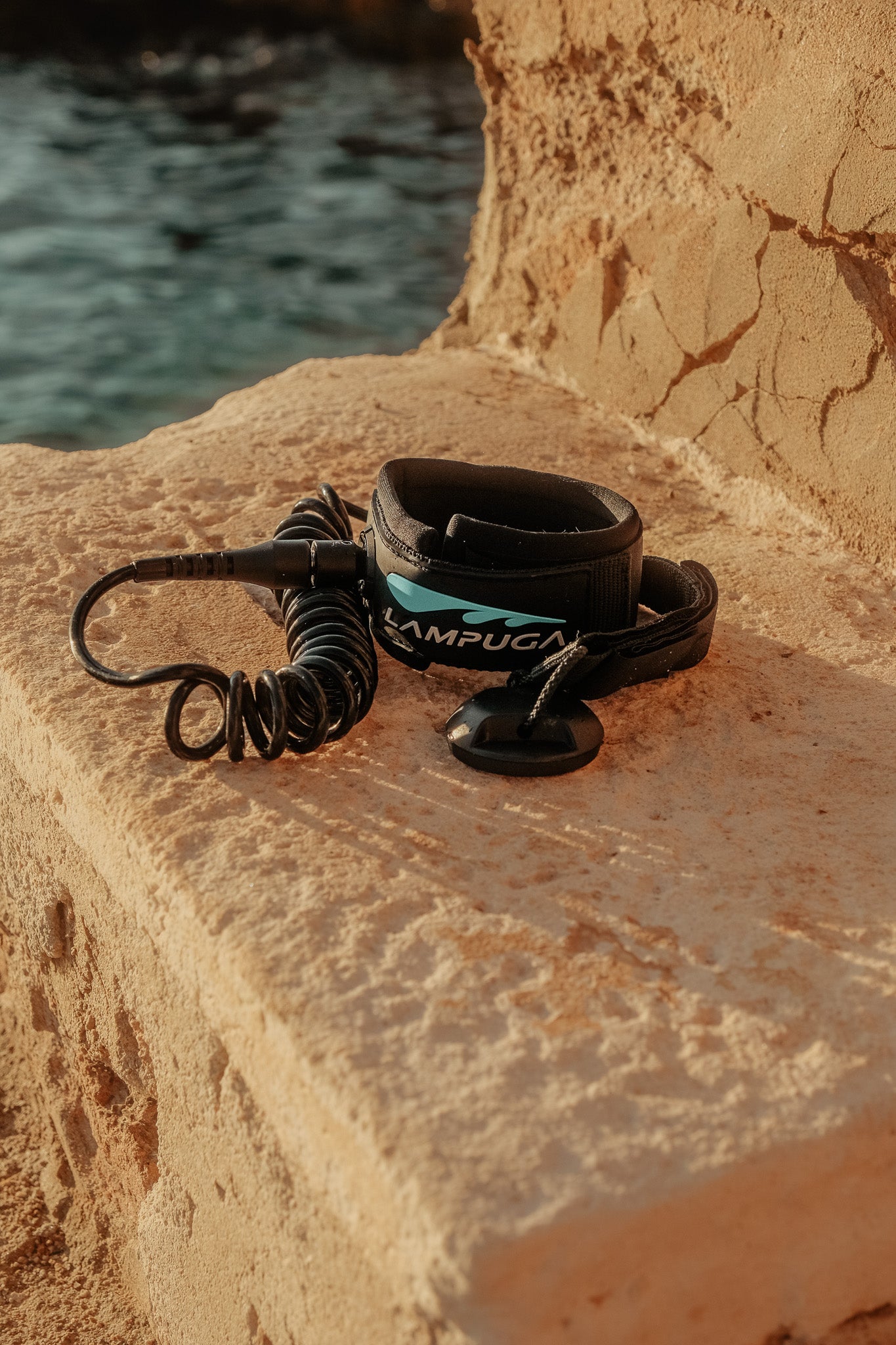 Kill switch with foot strap 
